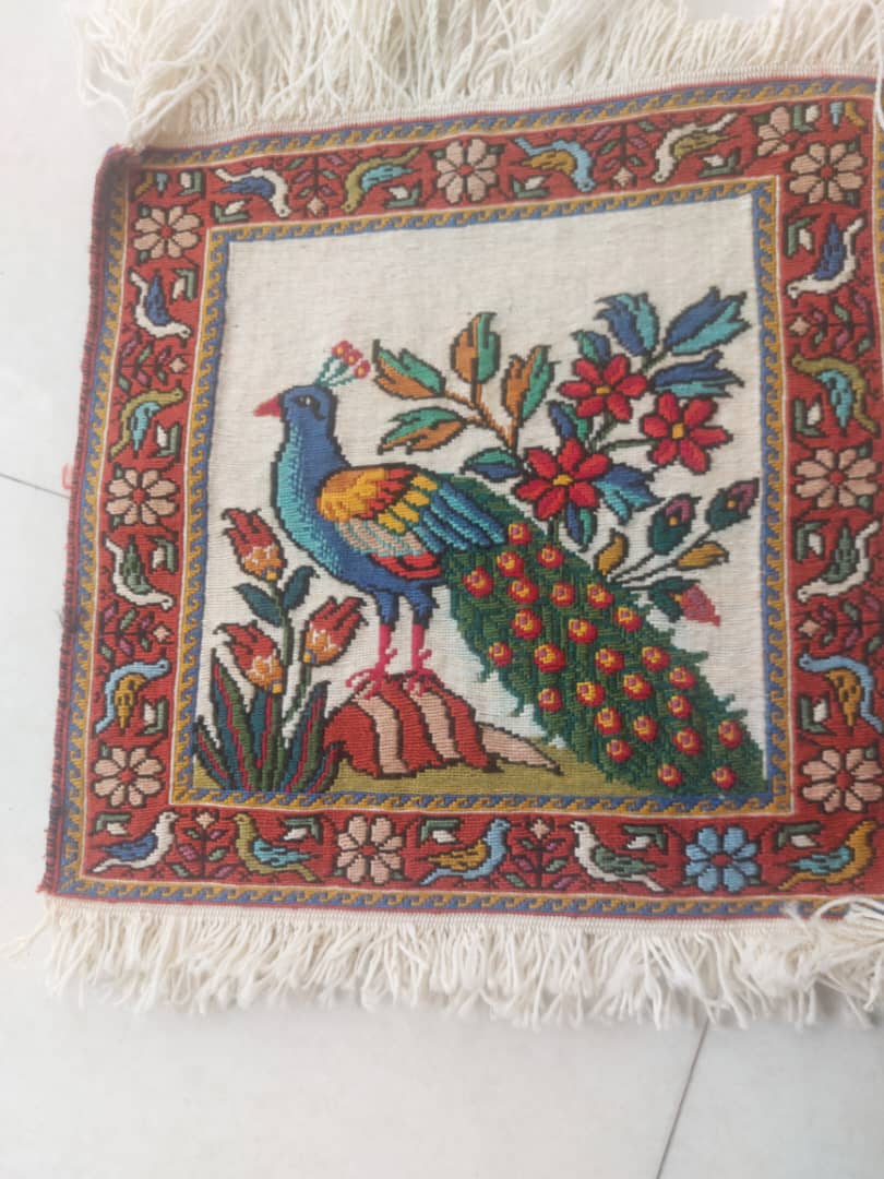 خدمات و فعالیتهای آموزشگاه صنایع دستی نفیس سیرجان
